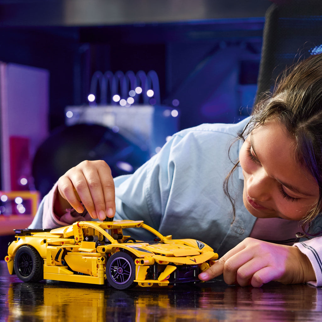 Lego Technic 42205 Chevrolet Corvette Stingray Playset for Ages 9 & Up