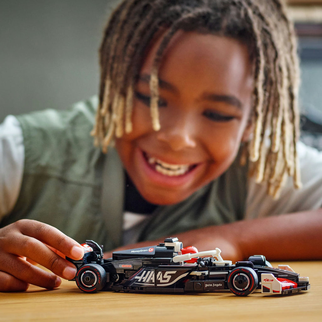 Lego Speed Champions 77250 MoneyGram Haas F1 Team VF-24 Race Car 10+