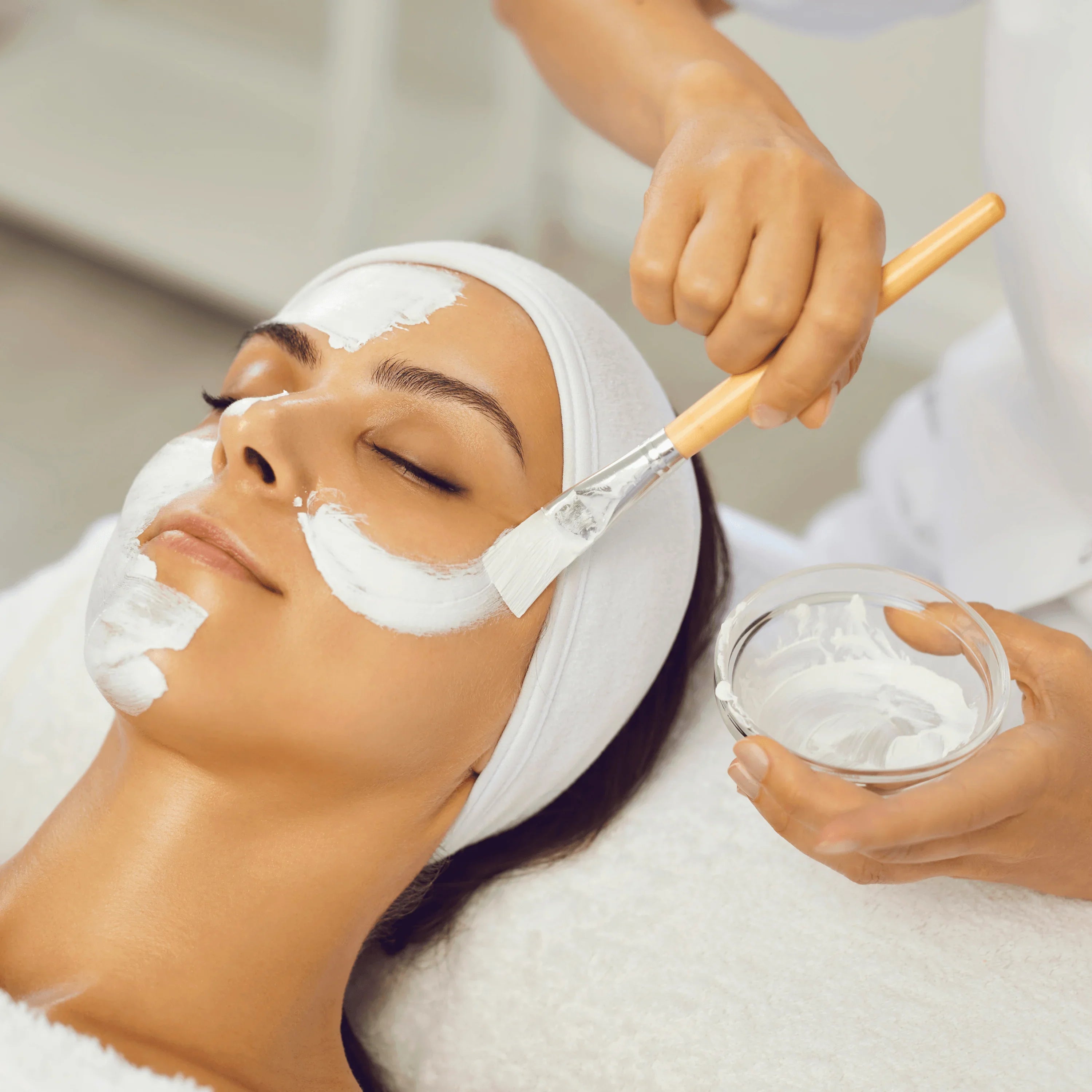 Facials and Facial Therapy Course Editable Training Manual